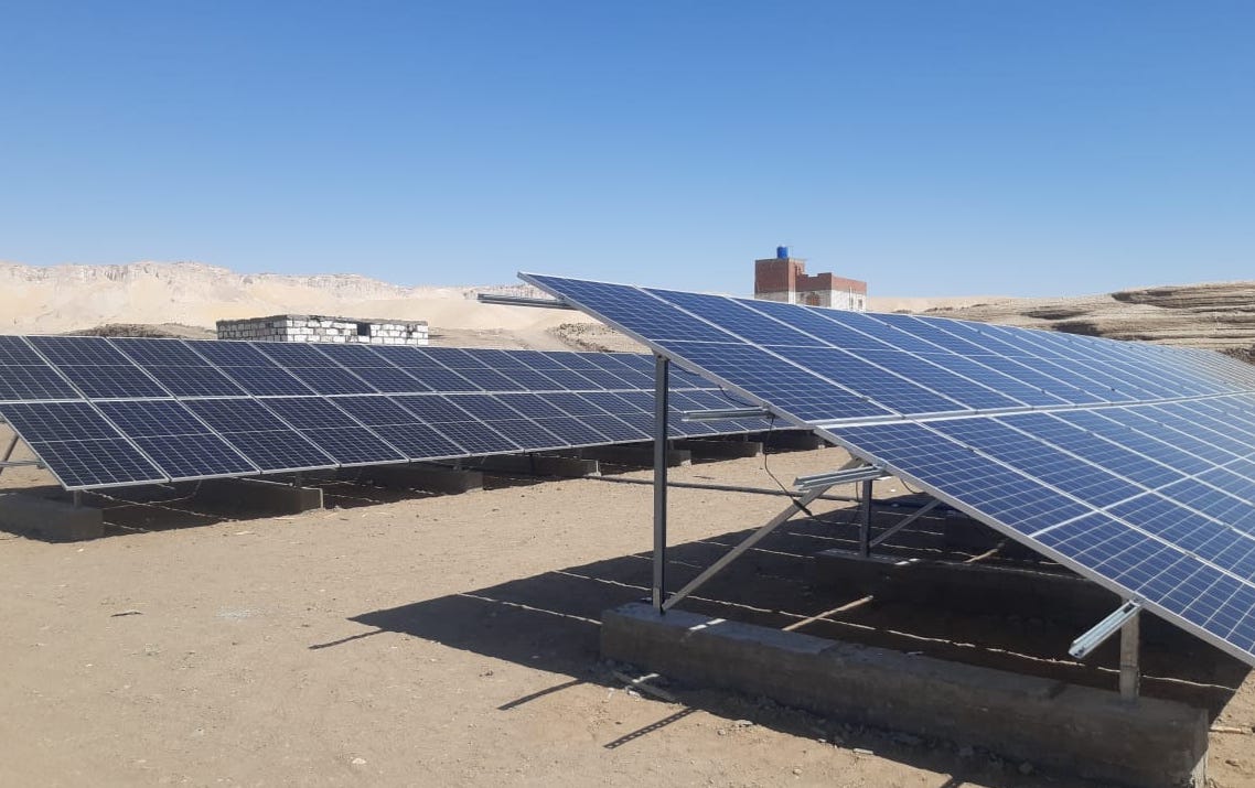 Farmers in the Sahara desert benefit from solar-powered water pump